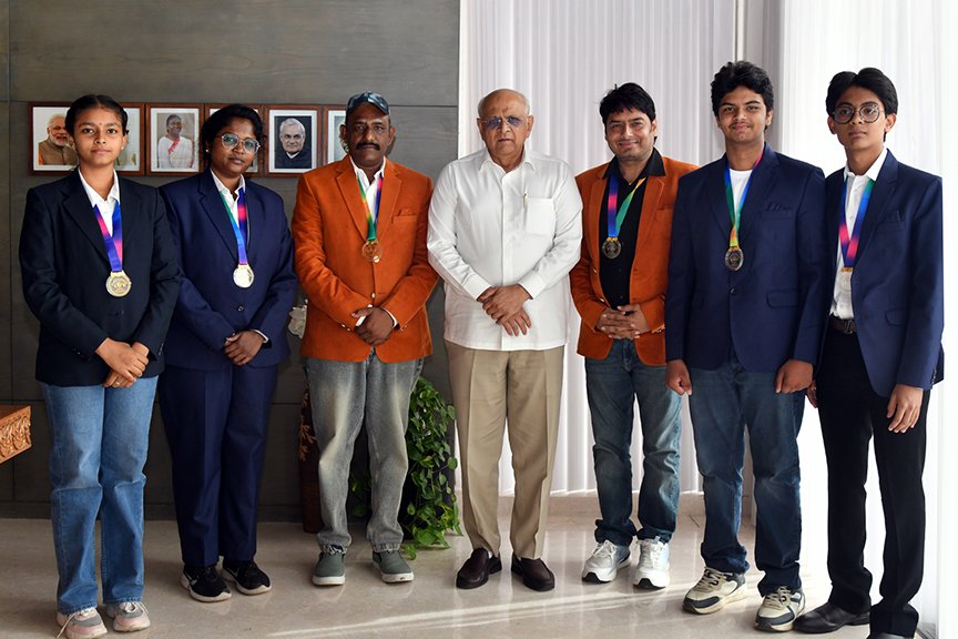 Team India delegation meeting with Gujarat Chief Minister Shri Bhupendra Patel and Sports Minister Shri Harsh Sanghvi